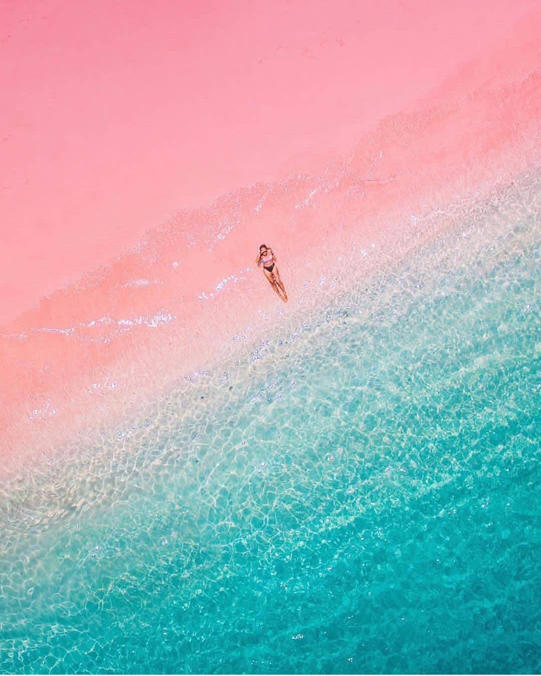 Pink Beach Komodo Island Small : Wallpapers13.com