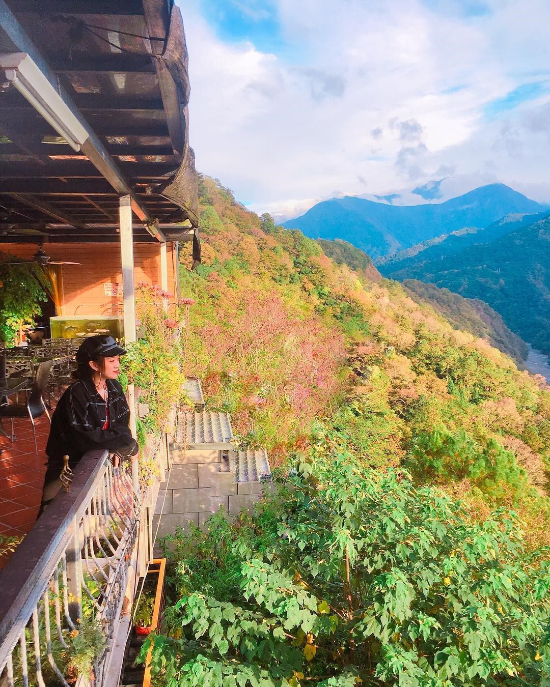 【南投】雲端上的甕仔雞!隱藏版景觀餐廳在這裡，夢幻風景配上美味手路菜，視覺與味蕾兼具的雙重享宴 ...